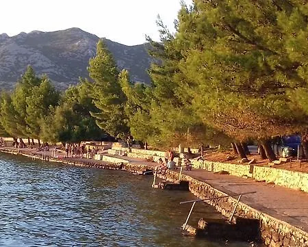 Maja Διαμέρισμα Rovanjska
